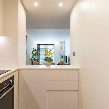 Renovato Premium - Private Garage Porto